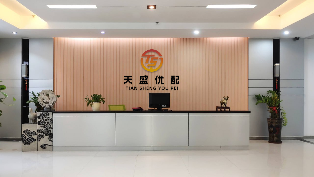 文商期货配资 还剩5小时下班，来聊点快乐的。\n\n\n鉴于我们拥有全网最爱吃喝的一群读者（自封的，不接受反驳），今天想问问各位：你人生中最过瘾的一次吃喝经历，是什么样的？ 比如有什么样的美食和美酒，曾经让你炫到停不下来!\n\n先分享我们编辑部的故事：一位编辑第一次在汕头吃牛肉火锅，两个人一口气吃了 14 盘脖仁肉！夸张到老板和店员都停下手里的活来围观......\n\n还有一位朋友，在勃艮第葡
